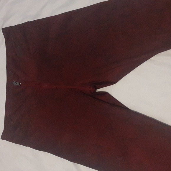 Nike snake skin printed red and black leggings - Picture 4 of 7